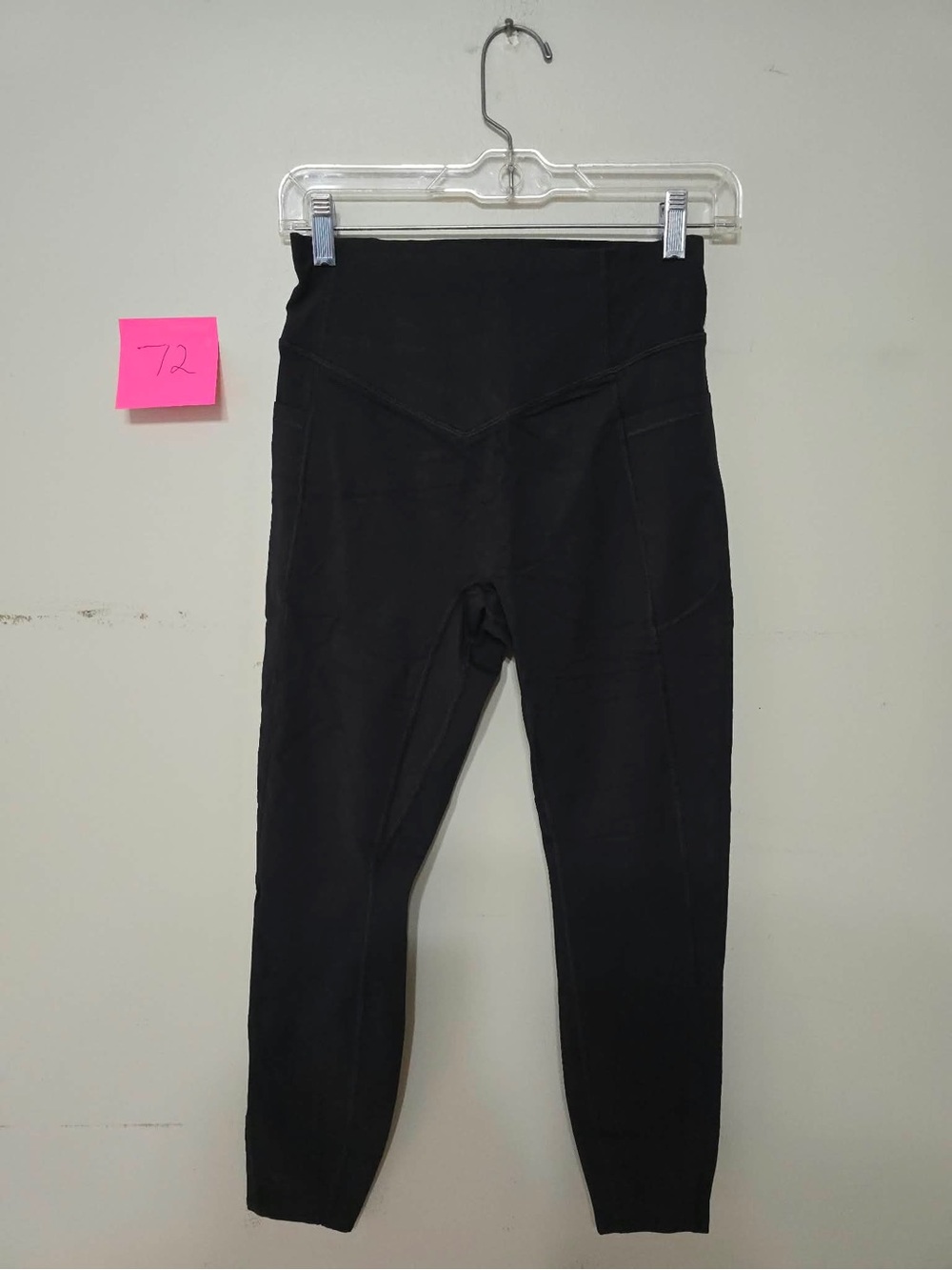 Halara Women's Black High Waisted Scrunch Butt Leggings Pockets Size M NWOT
